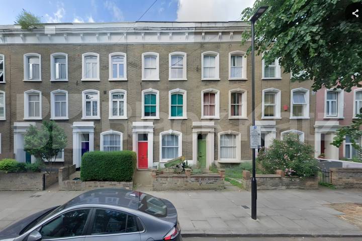 Spacious 6-Bedroom home with Garden & Summer House  Salterton Road, Holloway